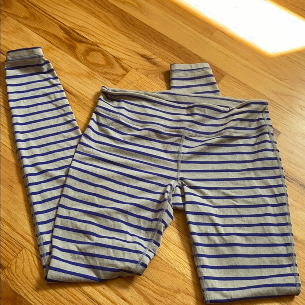 Under Armour stripe leggings